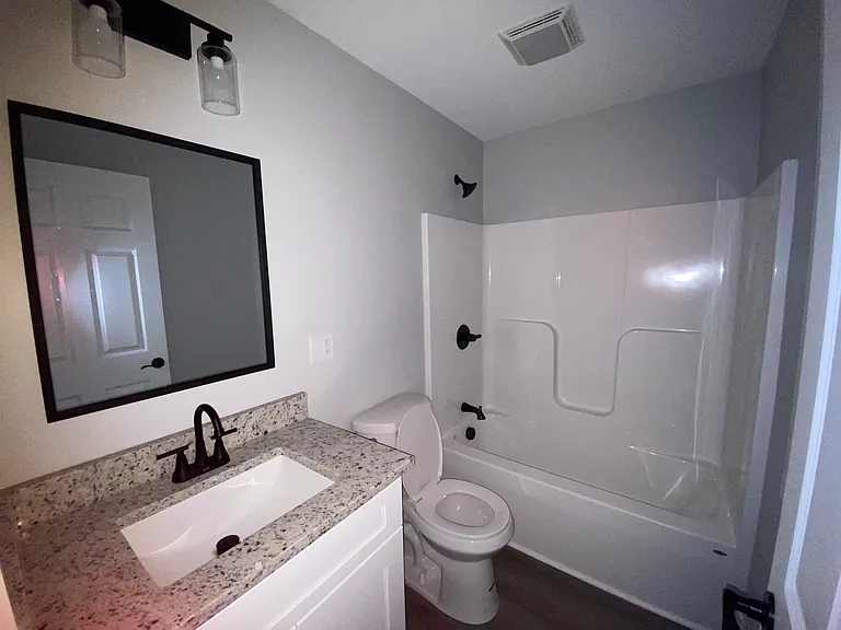32 Main St #3 — Photo 17