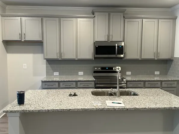 3921 Runnel Hl, Gainesville, GA 30506
