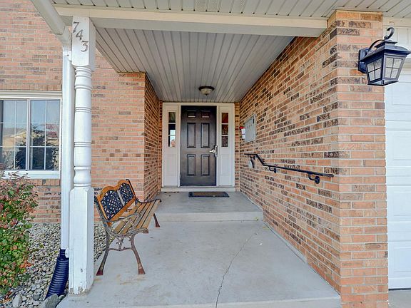 2nd image of 743 Cottonwood Ct #29-C