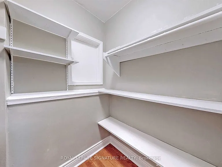 65 Holcolm Rd #UPPER — Photo 15
