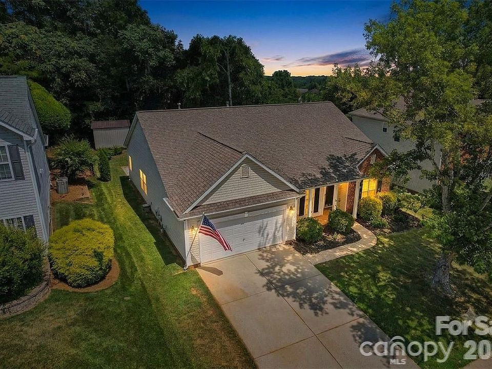 1st image of 10906 Chamberlain Hall Ct