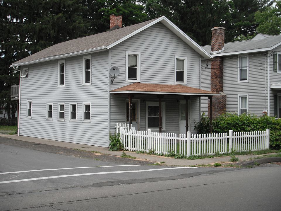 126 Sayre St. front
