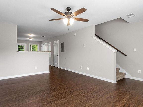 5th image of 272 Smithson Ln #D
