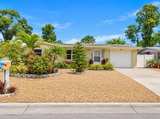4711 Phoenix Ave, Holiday, FL 34690