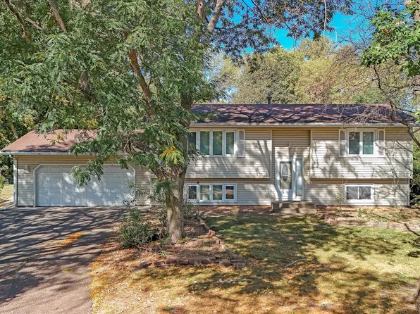 11006 Eagle St NW, Coon Rapids, MN 55433