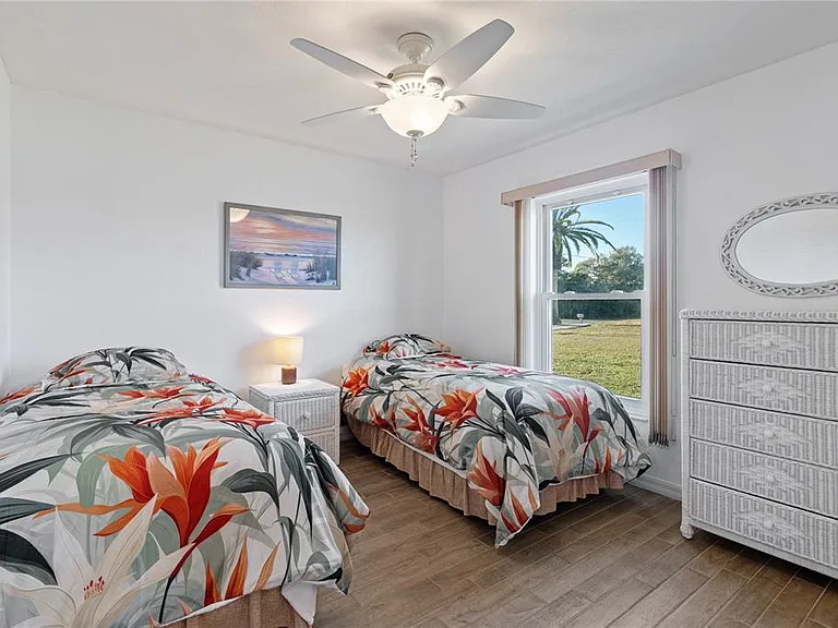 6460 Blueberry Dr — Photo 31