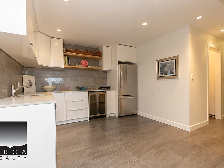 3295 Westmount Rd — Photo 41