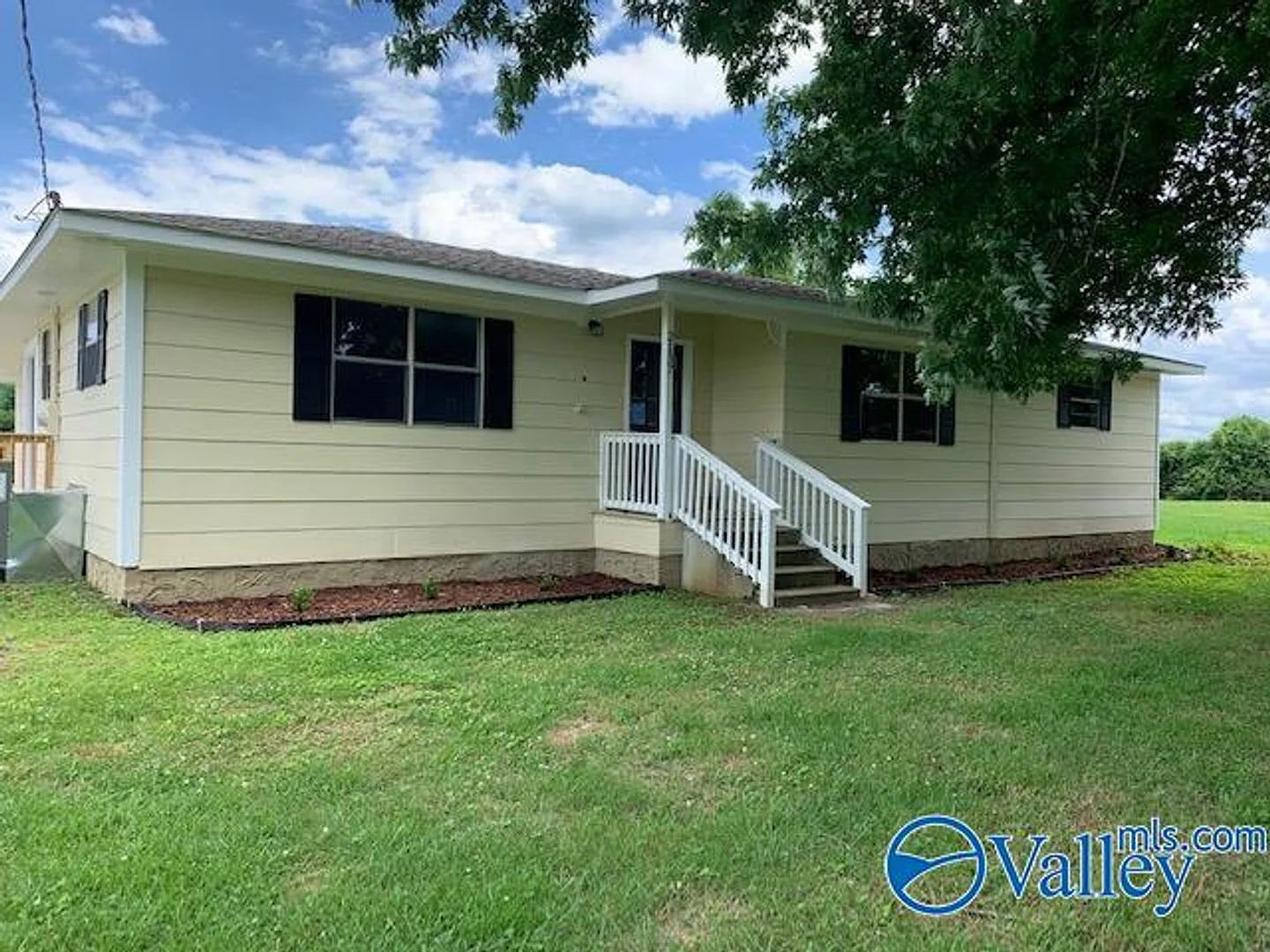 Lovely 3 Bedroom Cottage - Gurley — Photo 1