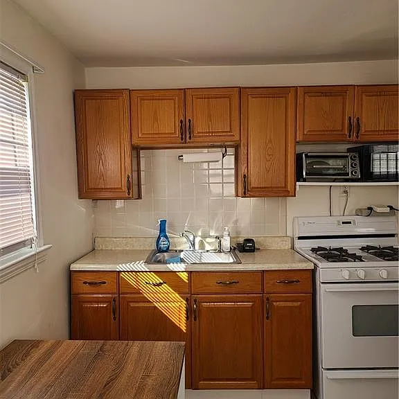 23 Coolidge Ave — Photo 22