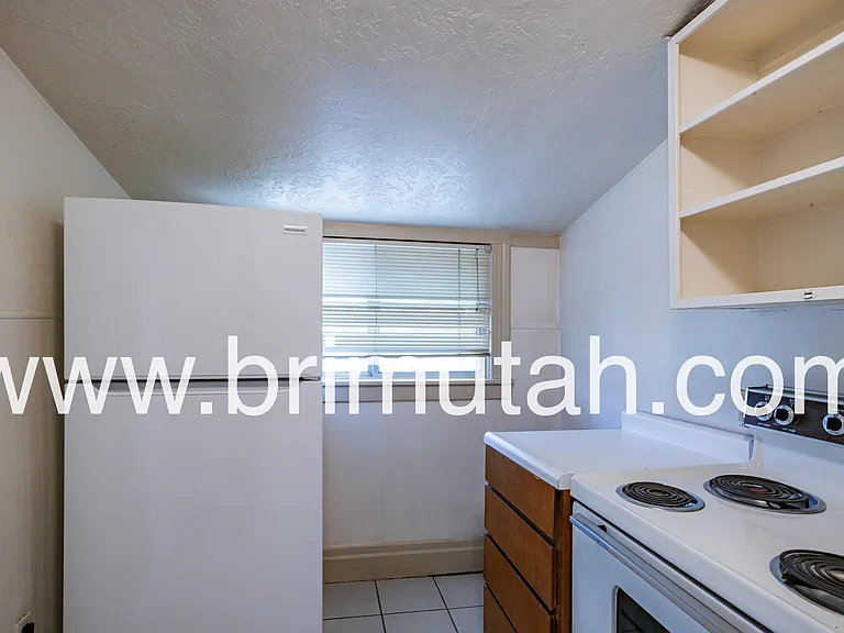 368 S University St #5 — Photo 12