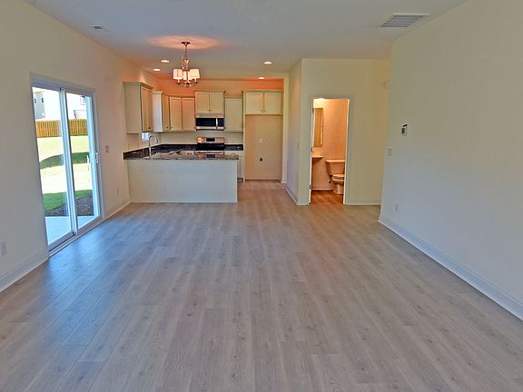 Image represents a previous build. Current selections may vary.