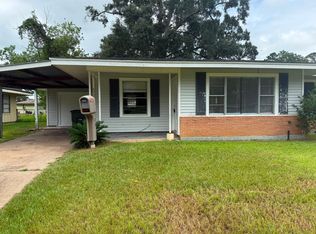 5720 Shivers Dr, Beaumont, TX 77708