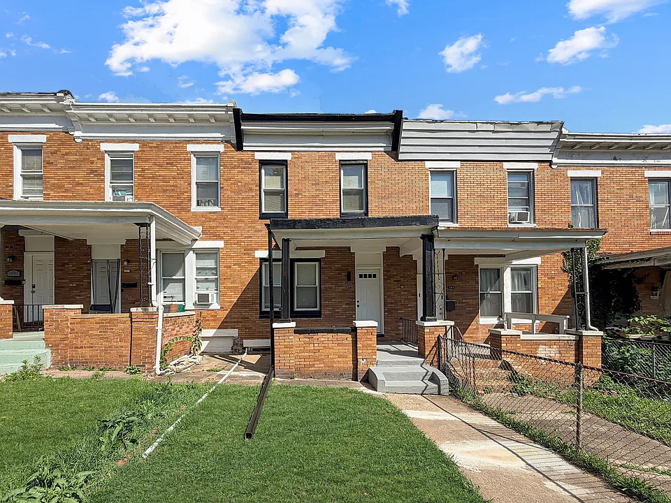 2915 Kirk Ave