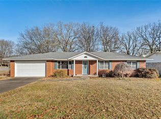 7105 S R St, Fort Smith, AR 72903