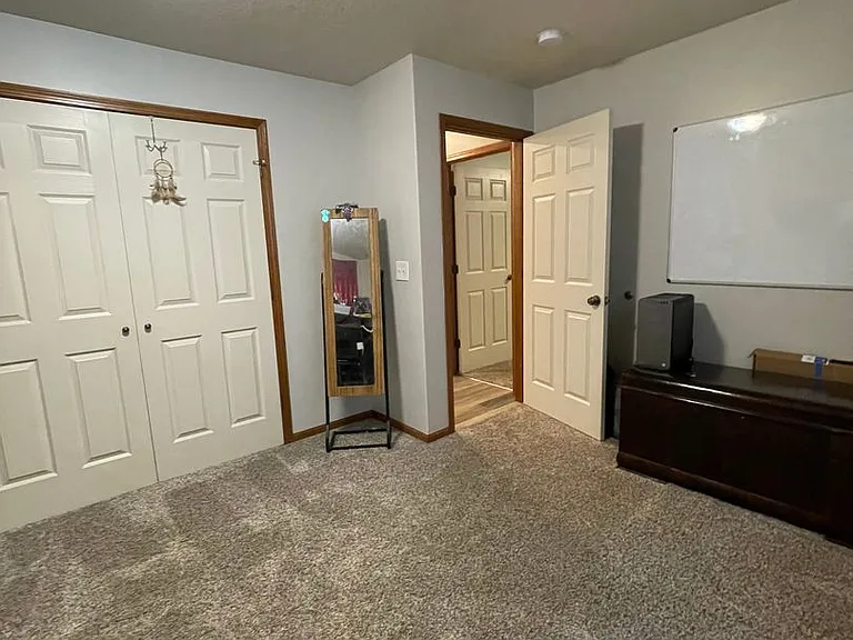 825 Locharno Dr — Photo 26