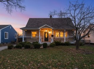 251 N Michigan Ave, Villa Park, IL 60181