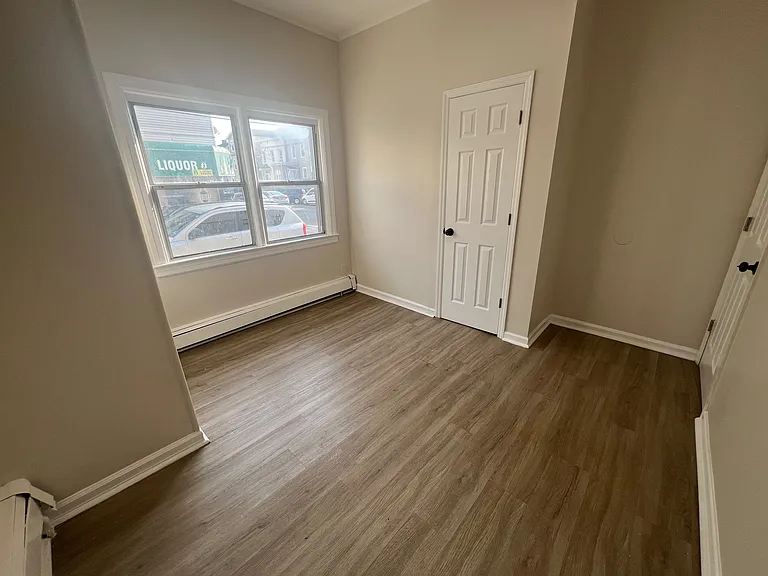 95 Cedar St #95-1 — photo 7 of 8