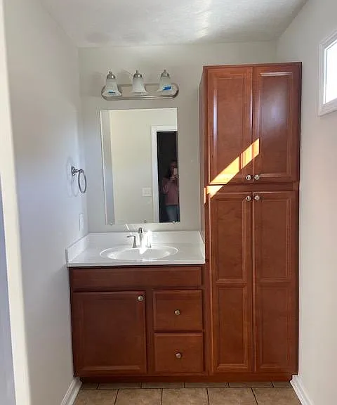 106 Aaliyah Ln — Photo 4