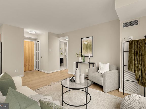 5th image of 1245 13th St NW APT 414