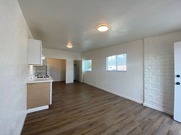 5th image of 526 Anacapa St APT B