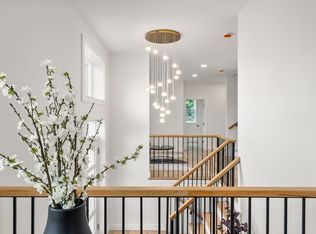 100 Woodbine Cir, Needham, MA 02494