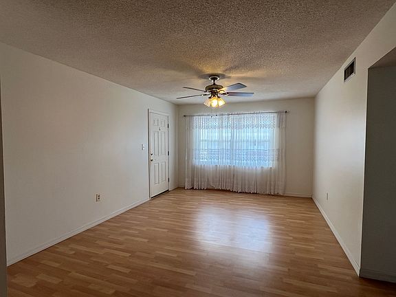 2nd image of 4158 Tamiami Trl APT K7
