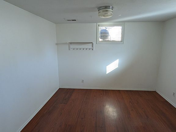 4th image of 921 W Signora Dr