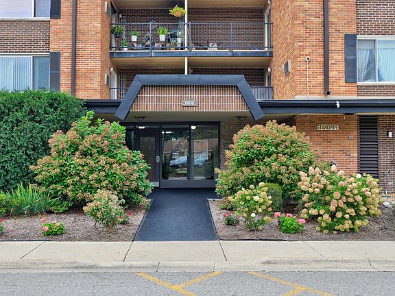 2nd image of 1206 S New Wilke Rd APT 403