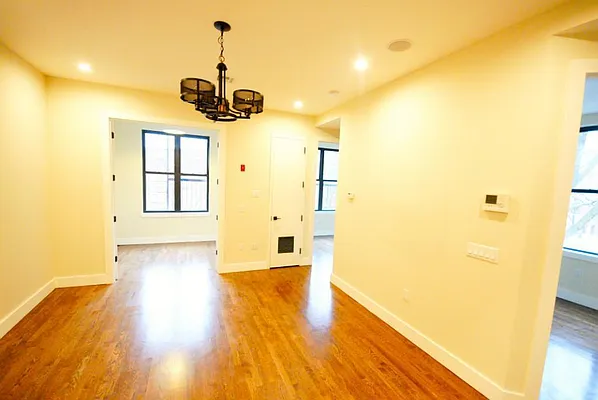 Rented by Loom Group | media 50