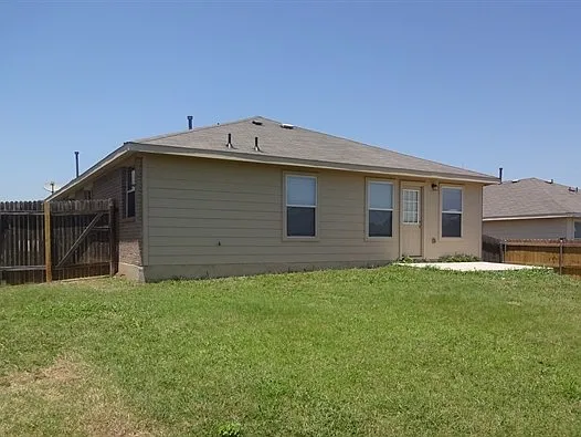 2288 Green Meadows Ln — Photo 17