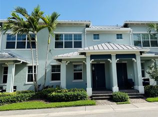 3956 Poinciana Ln, Hollywood, FL 33021