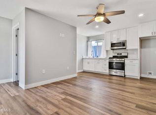 2272 Royal Ave #2, Simi Valley, CA 93065