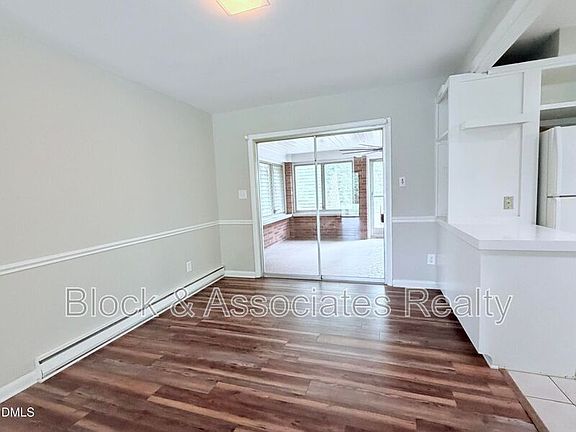5th image of 405 N Main St