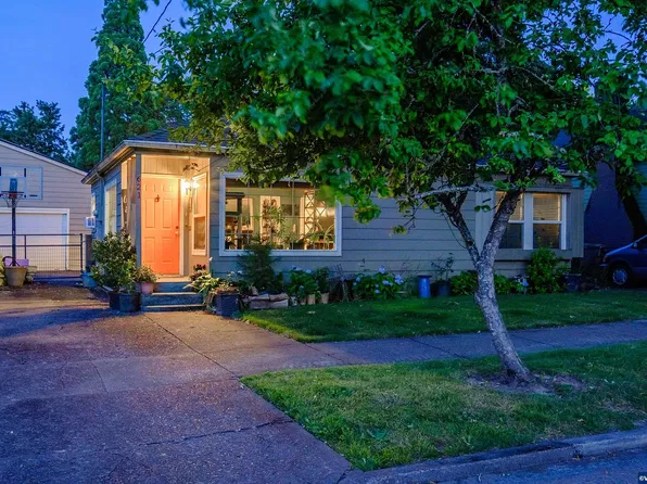 621 NW 17th St, Corvallis, OR 97330