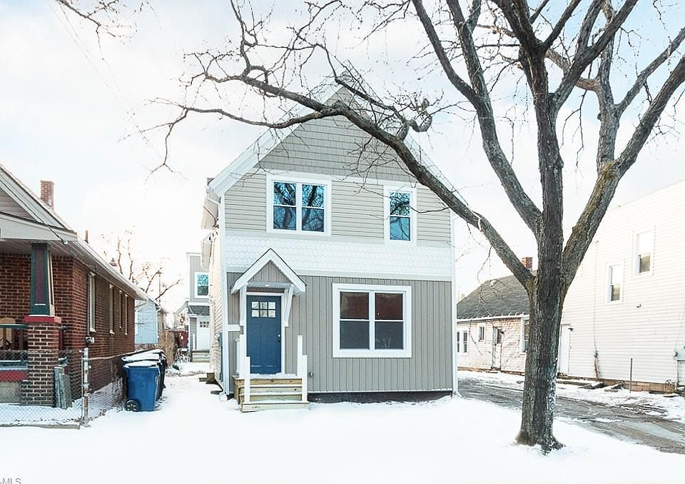 1st image of 1262 W 65th St #1264