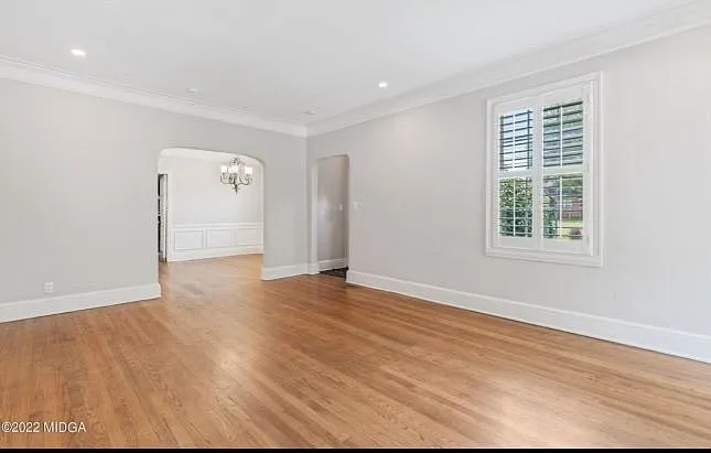 322 Pio Nono Ave — Photo 11