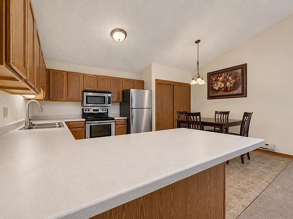 3rd image of 501 Lawson School Rd APT 1