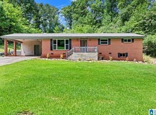 1902 Norris Cir, Fultondale, AL 35068