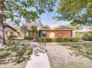 118 S Plymouth Rd, Dallas, TX 75211