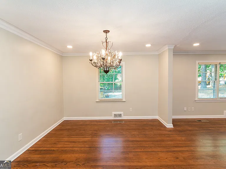 4090 Land O Lakes Dr NE — Photo 21