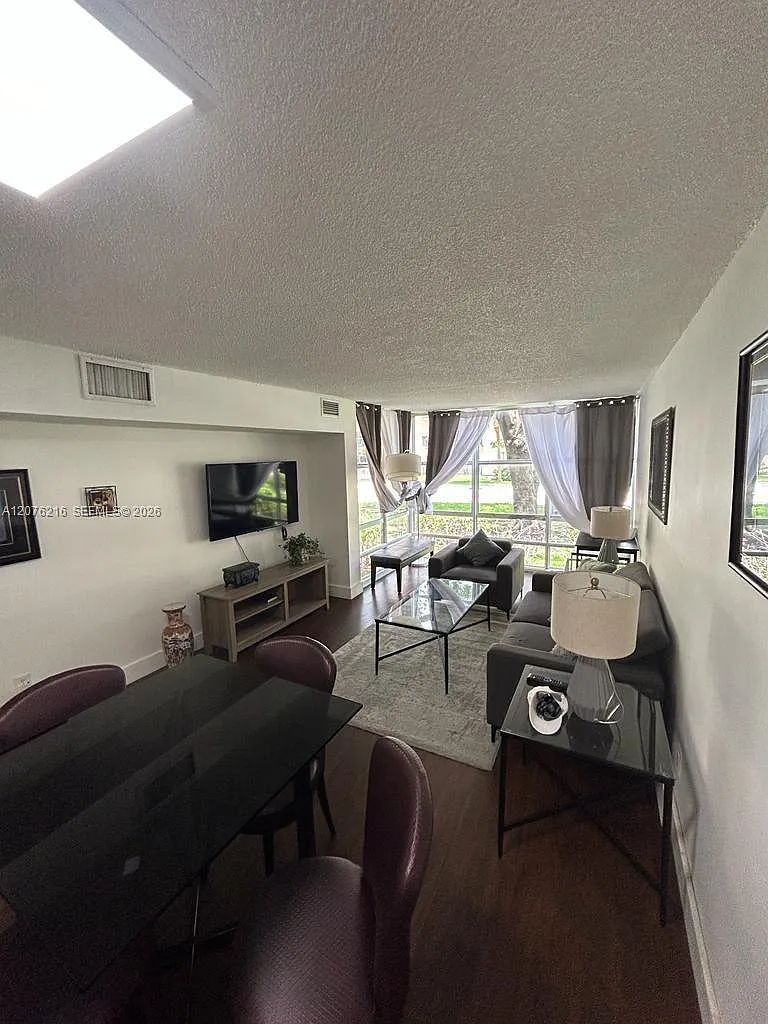 Avila South Condo — Photo 3