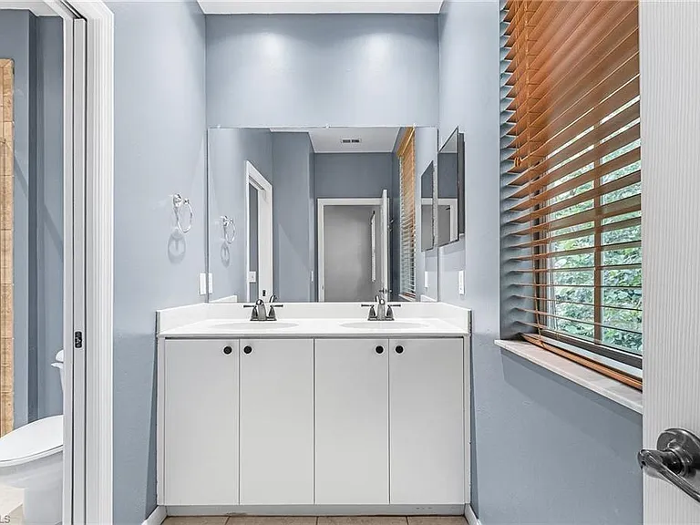 3258 Tamara Dr #2 — Photo 20