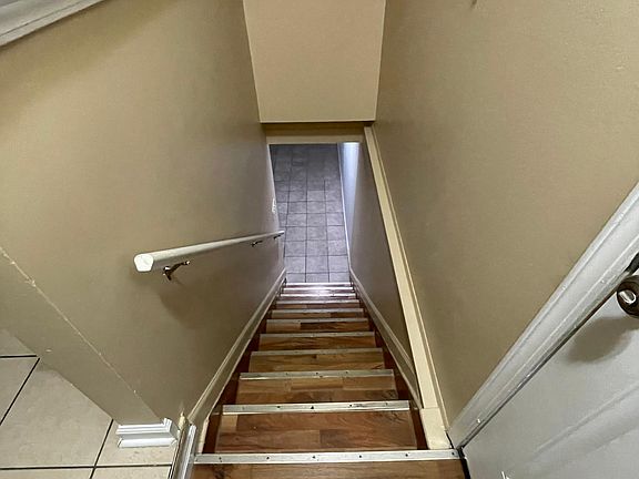 3rd image of 32528 Wexford Dr