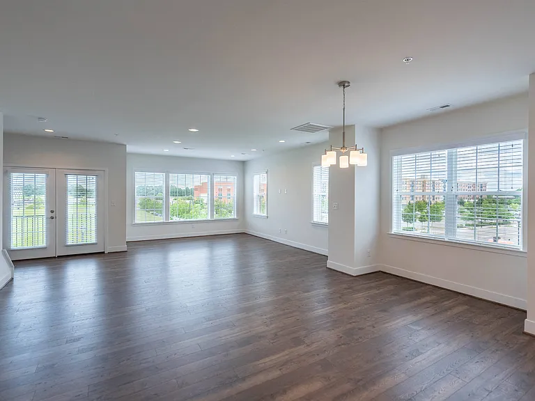 D2 Upper Level Home Great Room