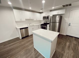 6332 Woodman Ave #2, Van Nuys, CA 91401