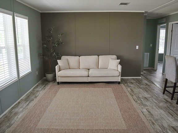 4th image of 8120 Licia Ln