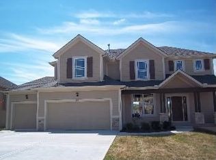 2335 W Concord Dr, Olathe, KS 66061