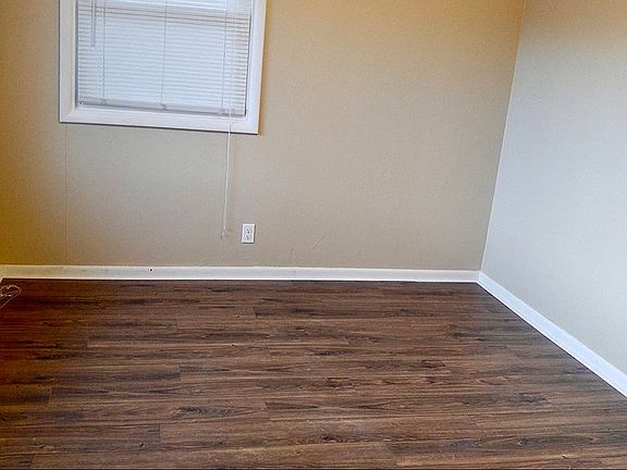 5th image of 5111 Summers Ln