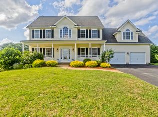 14 Melrose Ln, Suffield, CT 06078