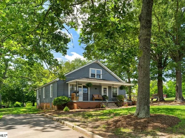 107 Sadie Dr, Easley, SC 29640